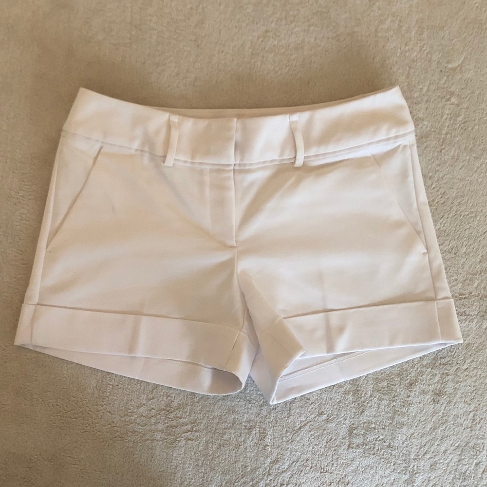 New York and Company 7th Avenue White Shorts
